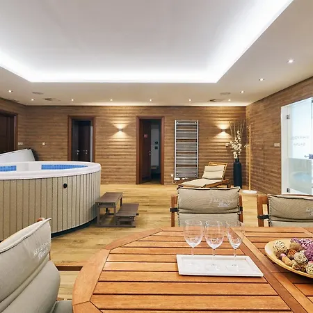 Apartment Moser
